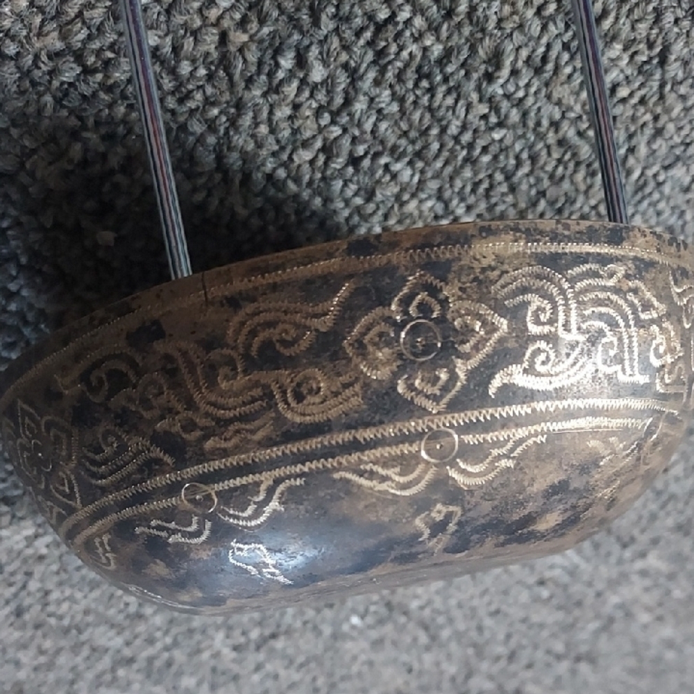 Vintage Thailand Bronze/Copper Hand Etched Bowl - Picture 4 of 4